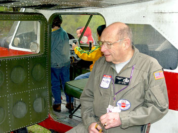 cockpit06_33.jpg (34561 bytes)